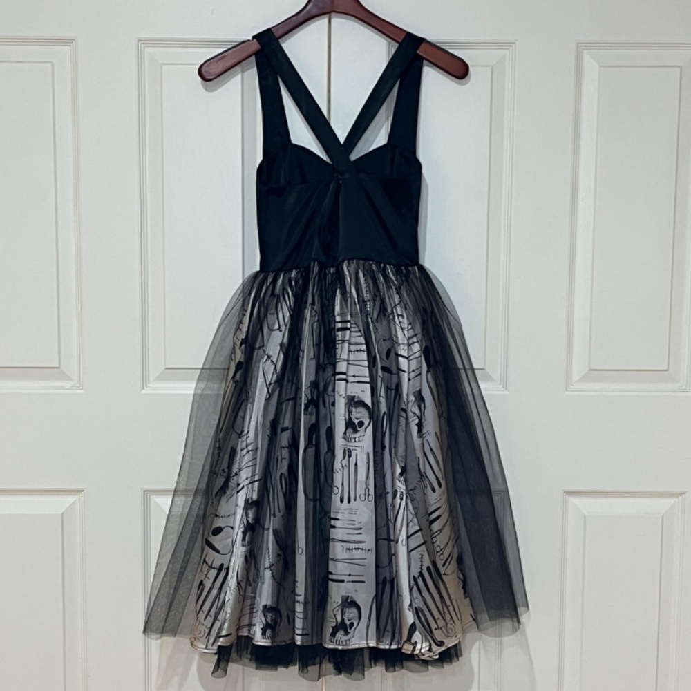 Hot Topic American Horror Story Asylum Doctor Dress Small - Picture 3 of 7